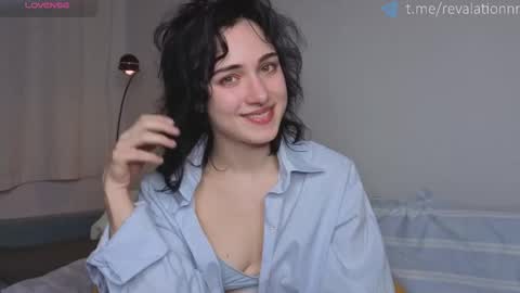 Ewiwi online show from March 5, 5:20 pm