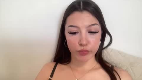 reybae28 online show from February 13, 3:41 am