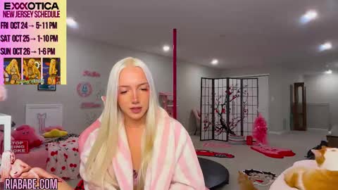 ria  online show from October 22, 3:22 am