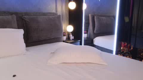    if you wanna buy smth stockingsph etc  custom videos or pics  online show from March 27, 8:26 am