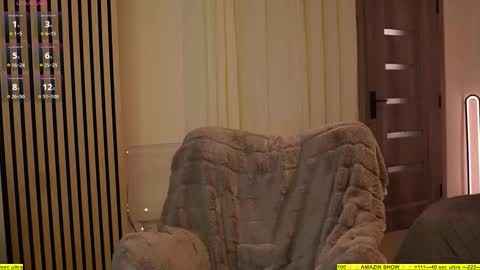 riley_reddd online show from February 12, 6:53 pm