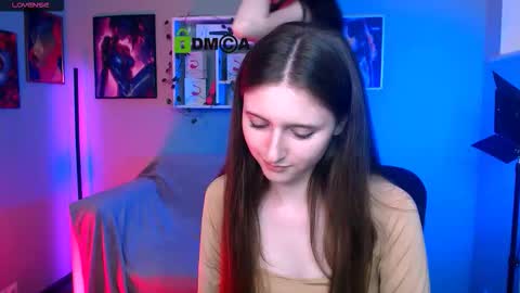 Snapshot of riley_sanders chatting on September 12, 4:03 pm Meow online show from September 12, 4:03 pm