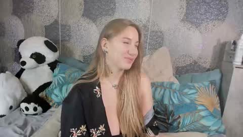 Snapshot of rindragon chatting on October 28, 7:52 pm Rina online show from October 28, 7:52 pm