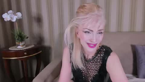 rita_farell online show from March 8, 2:04 am