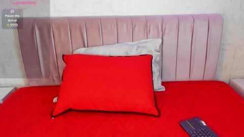 robin D online show from March 12, 8:00 pm