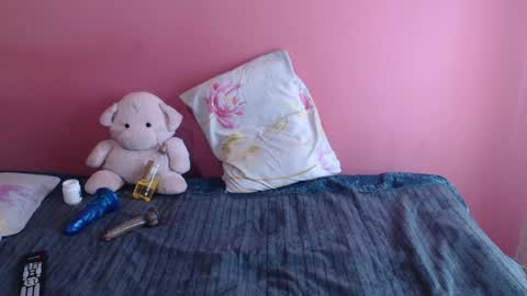 Rochelle online show from April 14, 2:50 pm