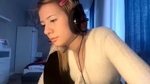 Anny online show from February 27, 11:32 am