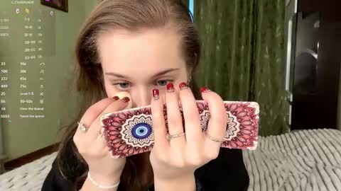 Mia online show from January 14, 8:08 am