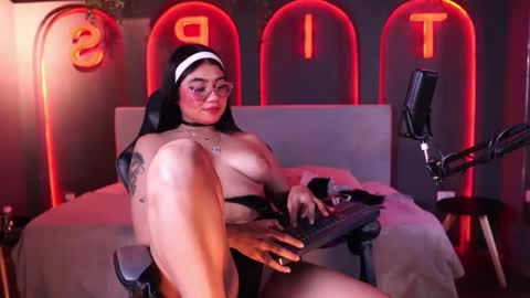 roma_hells online show from September 18, 9:46 pm