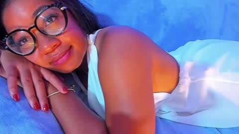 Is A Belle online show from February 22, 2:39 am