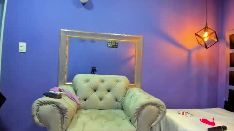 Snapshot of romina017 chatting on September 24, 3:27 am Romi online show from September 24, 3:27 am