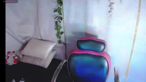 roos_veyker online show from March 16, 6:34 pm