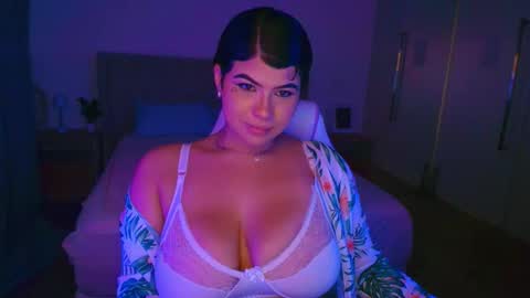 Rosalie Bliss online show from June 3, 8:03 pm