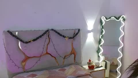 ROSALIN online show from December 15, 11:04 am