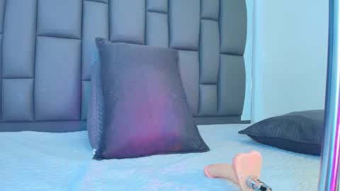 rosana_gomez online show from March 10, 3:21 am