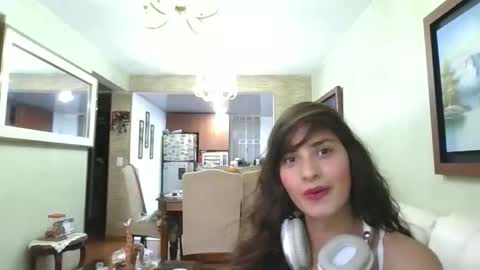 Snapshot of rosasvioletas chatting on October 2, 10:37 pm rosasvioletas online show from October 2, 10:37 pm