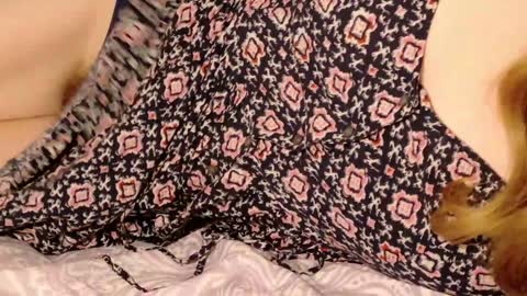   online show from December 9, 11:13 pm