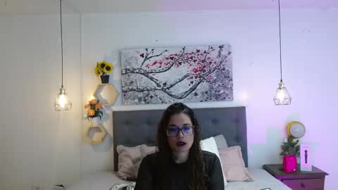 Rose  online show from December 1, 1:36 pm