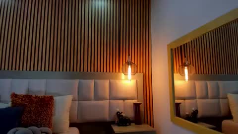 roseaurora online show from January 16, 2:02 pm