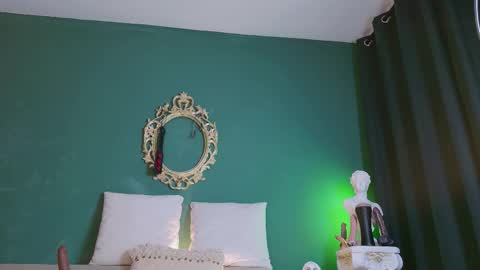 rosedelic online show from November 20, 4:35 am