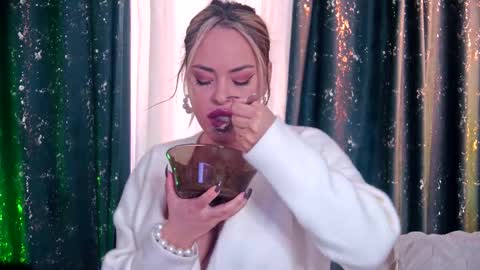 Sonia online show from March 25, 9:01 am