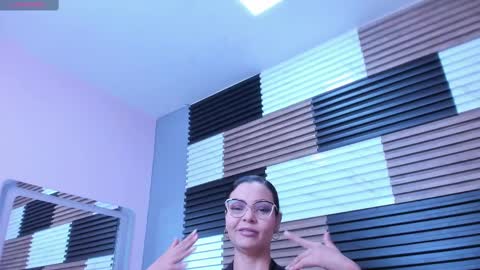     online show from March 7, 11:40 am