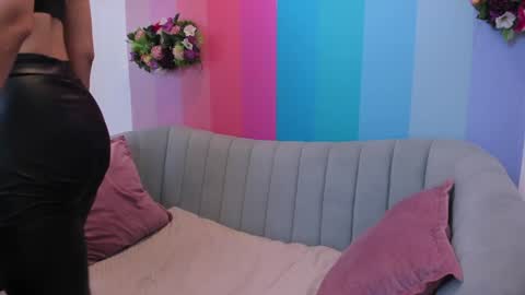     online show from December 2, 11:33 am