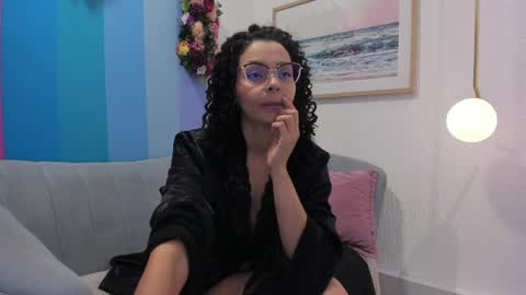     online show from December 12, 11:29 am