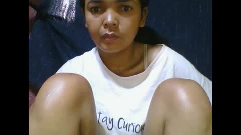 rosia685234 online show from December 3, 2:25 am