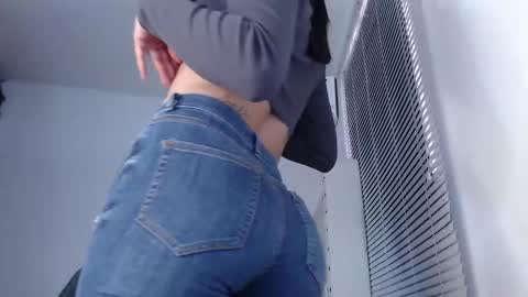 rosiehw online show from October 15, 1:36 pm