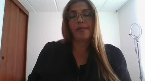 Snapshot of rossanalionheart chatting on December 17, 7:48 pm Rossana online show from December 17, 7:48 pm