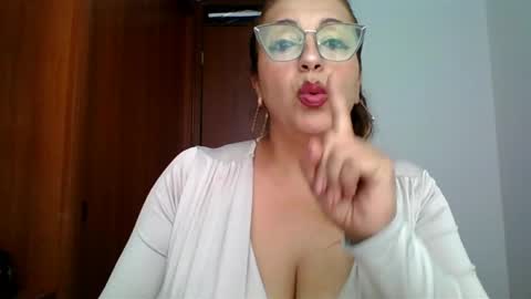 Rossana  online show from March 24, 12:43 pm