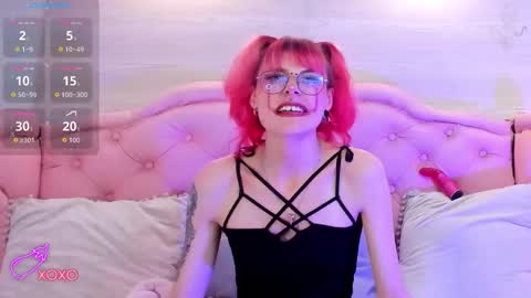Snapshot of rossiie_hunt_ chatting on October 1, 6:35 pm rossiie_hunt_ online show from October 1, 6:35 pm