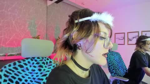 rossiie_hunt_ online show from March 13, 3:24 pm