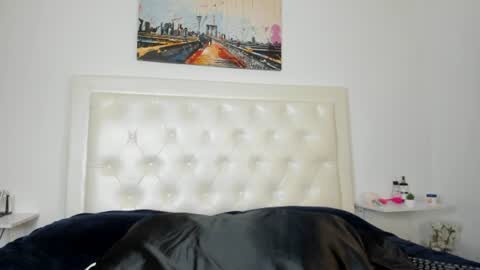 rouse_sexy_hotxx77 online show from July 5, 4:19 am