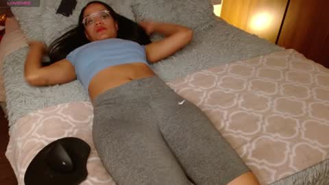 Rouss marie henao  online show from January 31, 2:58 am