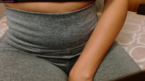 Rouss marie henao  online show from February 3, 2:03 am