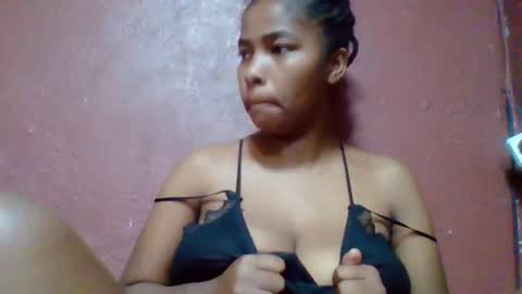 rovaelyah online show from April 17, 2:35 am