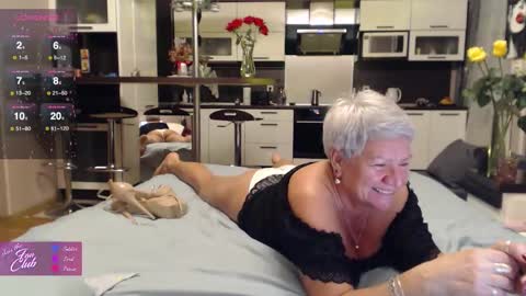 Roxana online show from November 9, 2:13 pm