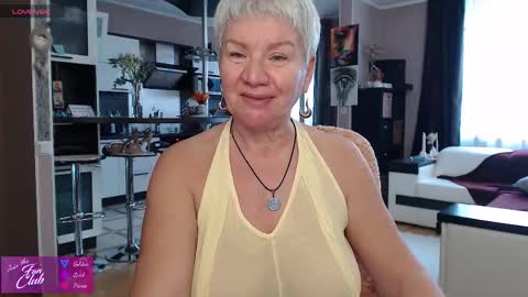 Roxana online show from March 29, 2:49 pm