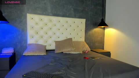 Roxana online show from April 7, 3:47 pm