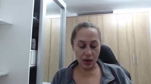 Snapshot of roxanalove7 chatting on February 13, 12:46 am Roxana online show from February 13, 12:46 am