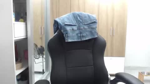 Snapshot of roxanalove7 chatting on March 10, 1:34 am Roxana online show from March 10, 1:34 am