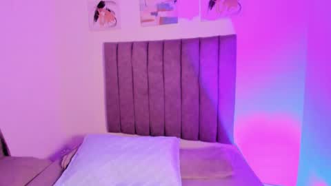 Roxane online show from January 8, 11:25 am