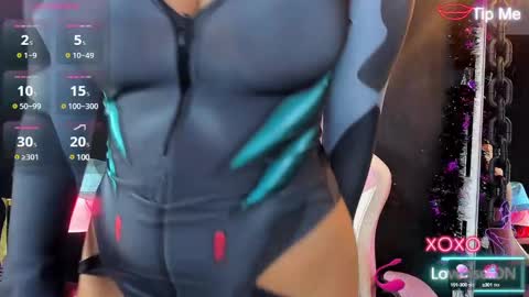 Roxane  online show from March 9, 9:46 am