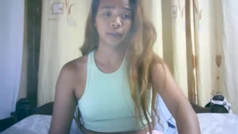 roxanne_98 online show from November 23, 2:58 am