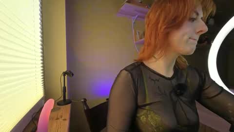 roxie1sweet online show from March 22, 6:19 am