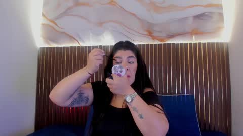 Roxie  online show from September 16, 11:40 am