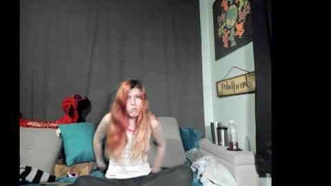 Snapshot of roxihazeleyes chatting on October 10, 1:10 am roxihazeleyes online show from October 10, 1:10 am