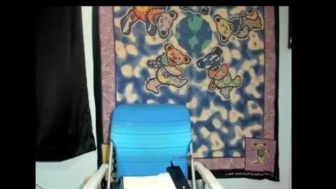 Snapshot of roxihazeleyes chatting on March 5, 1:52 am roxihazeleyes online show from March 5, 1:52 am